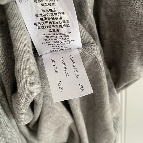 Michael Kors Women’s Heather Gray MK Circle Logo Tee T-Shirt Short Sleeve Top L - Picture 5 of 7
